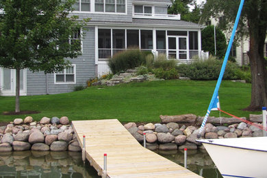 Transitional deck photo in Chicago