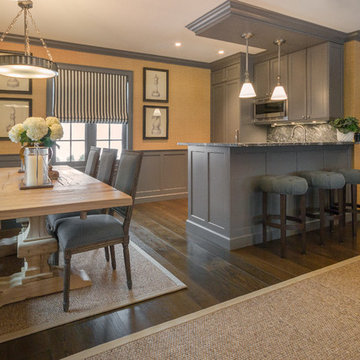 Kitchenette and Dining Area with Built-in Banquette