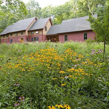 Barn Red Cabot