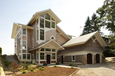 Inspiration for a contemporary exterior home remodel in Bridgeport