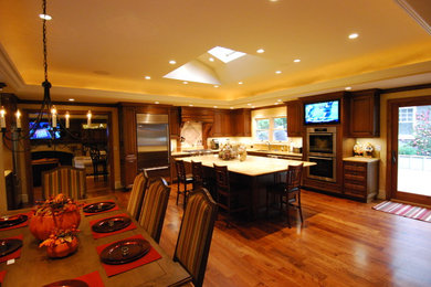 Farmhouse kitchen photo in San Francisco