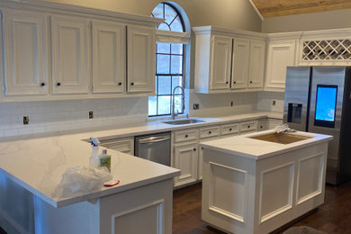 Inspiration for a kitchen remodel in Houston