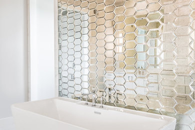 Example of a bathroom design in Kansas City