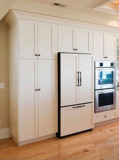 Good built-in fridge (42" width) that is not crazily expensive