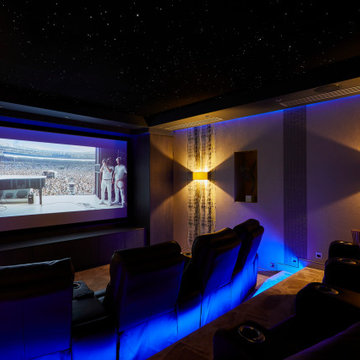 Luxury Cinema Room & Home Bar