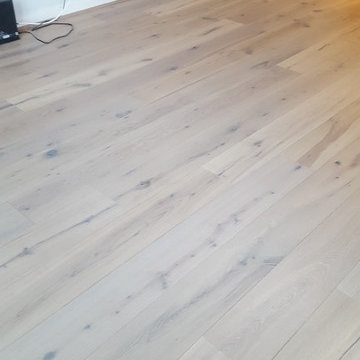 7.5" White Washed Oak Santee