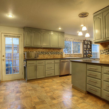 Remodeled Rambler - Lakewood, WA - Chef and Gardeners Dream!