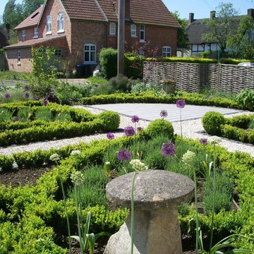Knot Garden