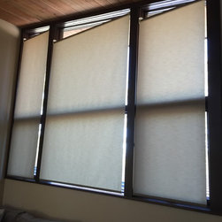 MC 507 - Roller Shades