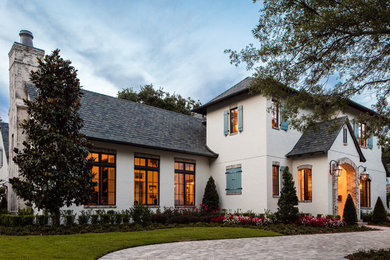 Design ideas for a large traditional home design in Orlando.