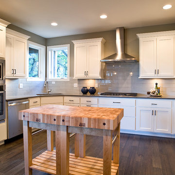 Dakota Kitchen and Bath - Kitchens