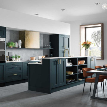 Matte Marine Shaker-style Kitchen