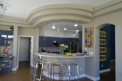 Trendy kitchen photo in San Francisco