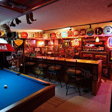 Mancave, Bar, Entertainment