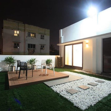 The Linear Expanse House