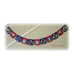 Pirate bunting with name. - Kids Decor