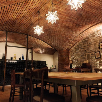 Taverna con cantina vini