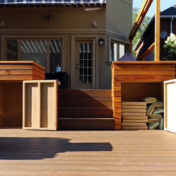 North Toronto Modern Composite Deck with Cedar harmony