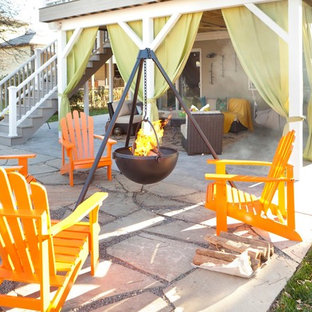 ニューヨークのエクレクティックスタイルのおしゃれなデッキの写真