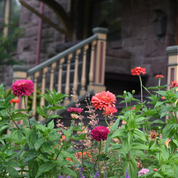 The Majesty Blooming Garden