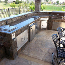 Outdoor Kitchen
