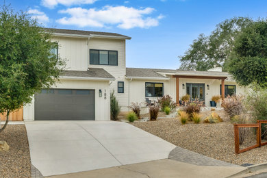 Transitional home design photo in San Luis Obispo