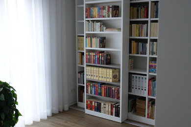 Modernes Arbeitszimmer in Sonstige