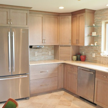 "R" Kitchen
