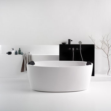 Aquatica PureScape 174A-Wht Freestanding Acrylic Bathtub