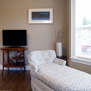 Decor Styling - Marrying antiques, art collection and new finds