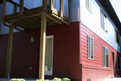 Trendy home design photo in Portland