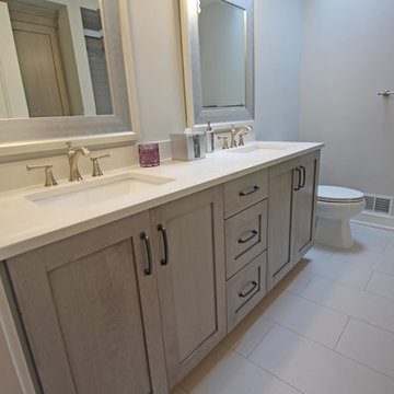 Versatile Hall Bath Design in Farmington Hills