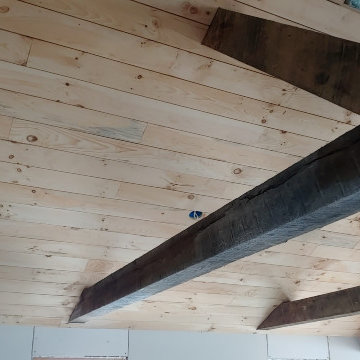 Wood Ceiling and Beams