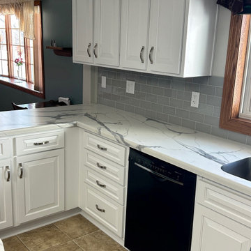 Modern Kitchen Remodel Done with New Laminate Countertop