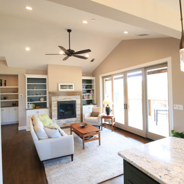 Dolores Residence
