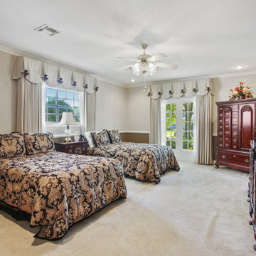 Home for sale with oversize lot by the levee @ 3812 Edenborn Ave, Metairie, LA