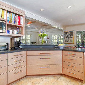 Kitchen Remodel with Quartz Counter Tops and Custom Cabinets