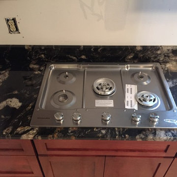 Rothschild, WI Kitchen Update - Granite Counter Tops
