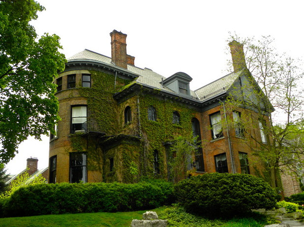 Peek Inside the 19th-Century Mansion From 'The Handmaid's ...