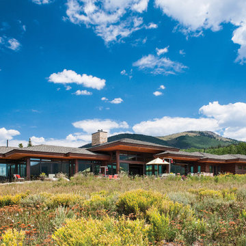 Mountain Modern Log Home: The Hahn's Peak Residence - Exterior