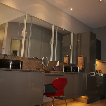Contemporary Mid Town Master Bath