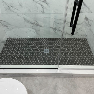 Fairfax Bath - Black and White Theme