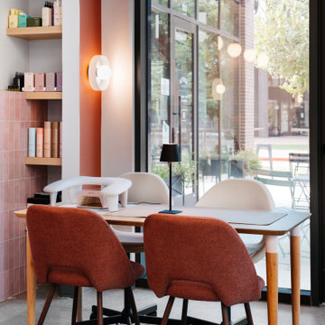 Arco Blow Dry & Nail Bar