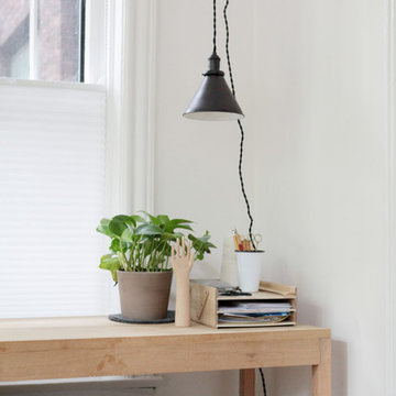 Home Tour: Amanda Jane Jones Curated Minimalist Abode