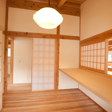 F-House