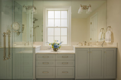Example of a mid-sized transitional master bathroom design in Kansas City