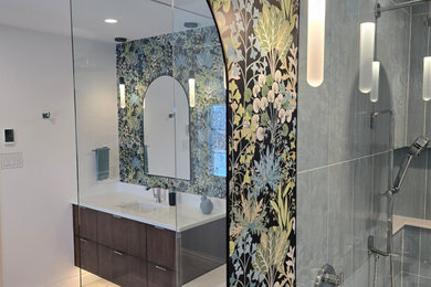 Inspiration for a contemporary bathroom remodel in Toronto