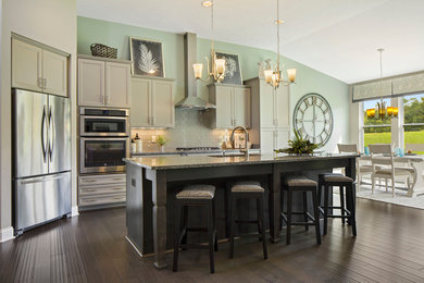Kitchen - kitchen idea in Cincinnati