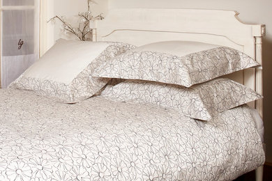 Lisa Galimberti | Tokyo | Luxury Embroidered Bed Set