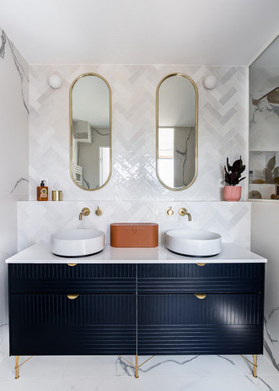Contemporary Bathroom by Murs et Merveilles